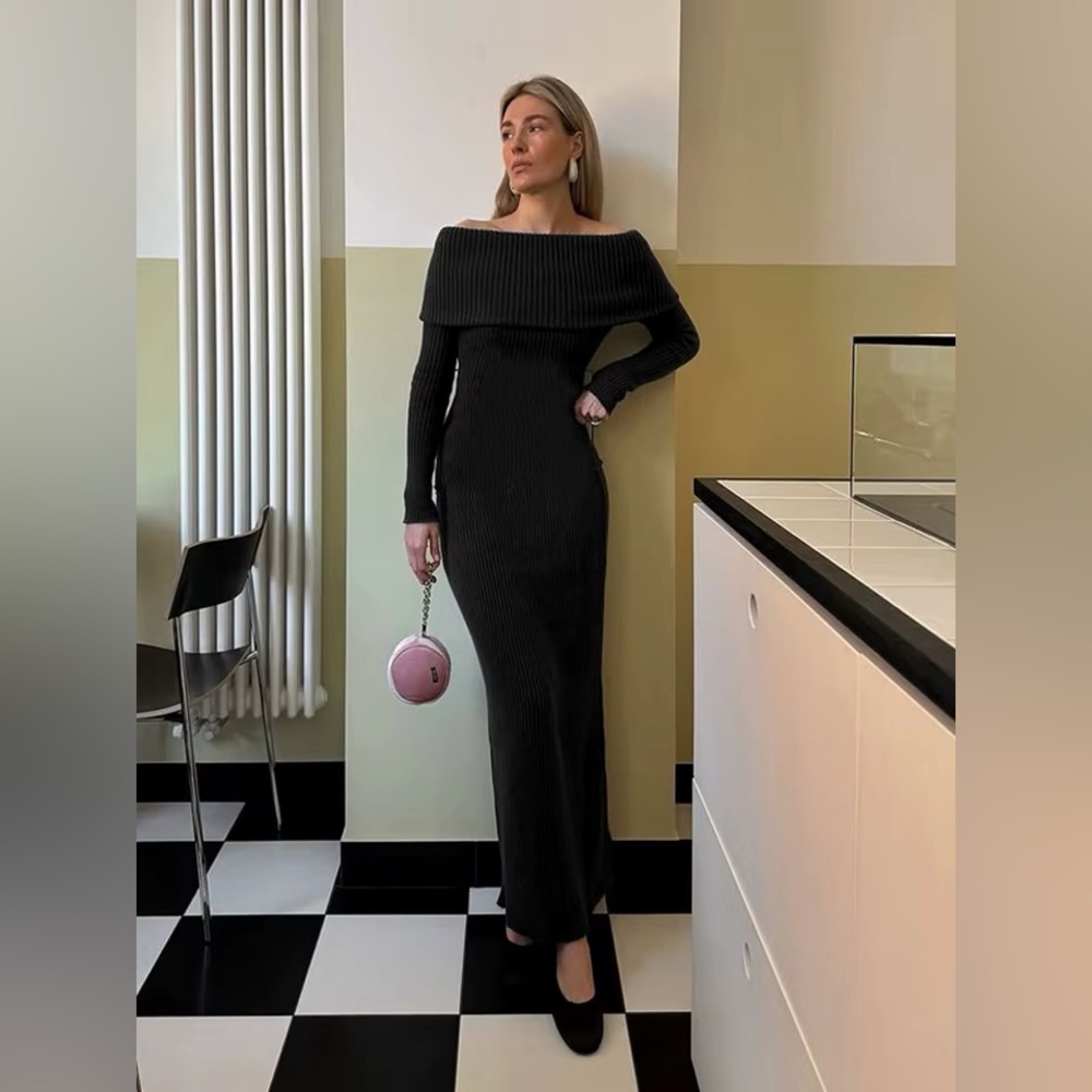 Commense Black Off-Shoulder Long Sleeve Dress ripped